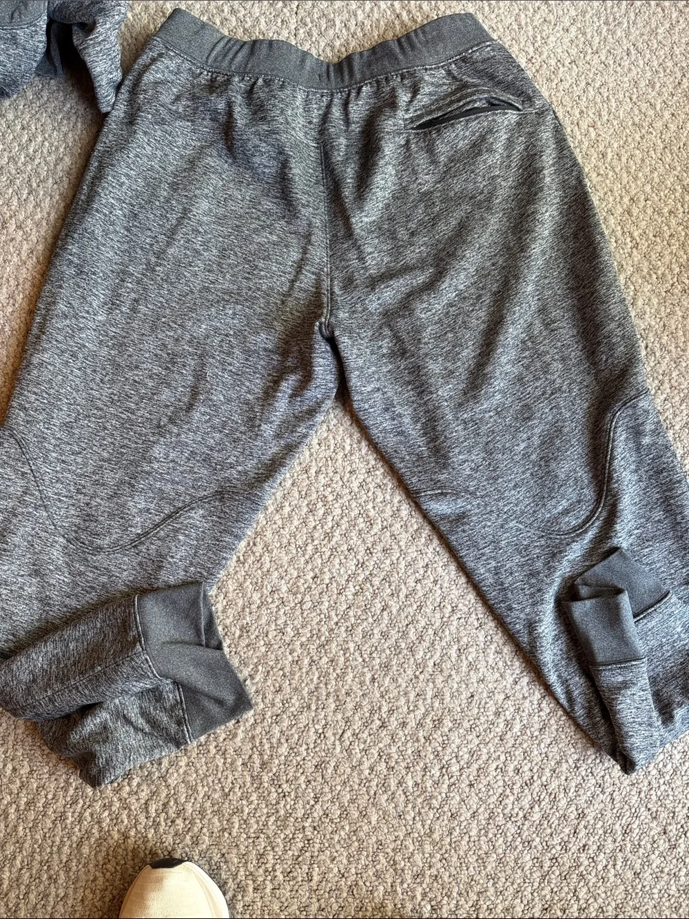 Jordan Men’s Gray Heather Hoodie & Joggers Set with Red logo top 3xl pants 2xl.